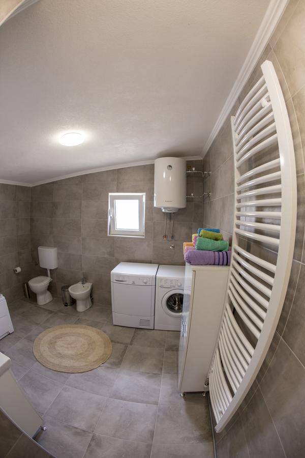 Lux Fabris * Kotor