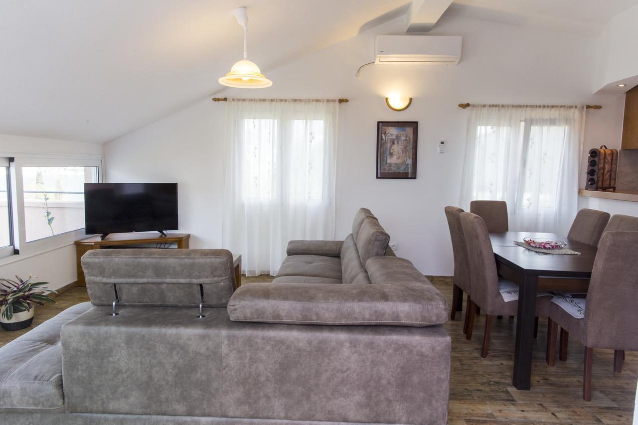 Lux Fabris Apartman Kotor