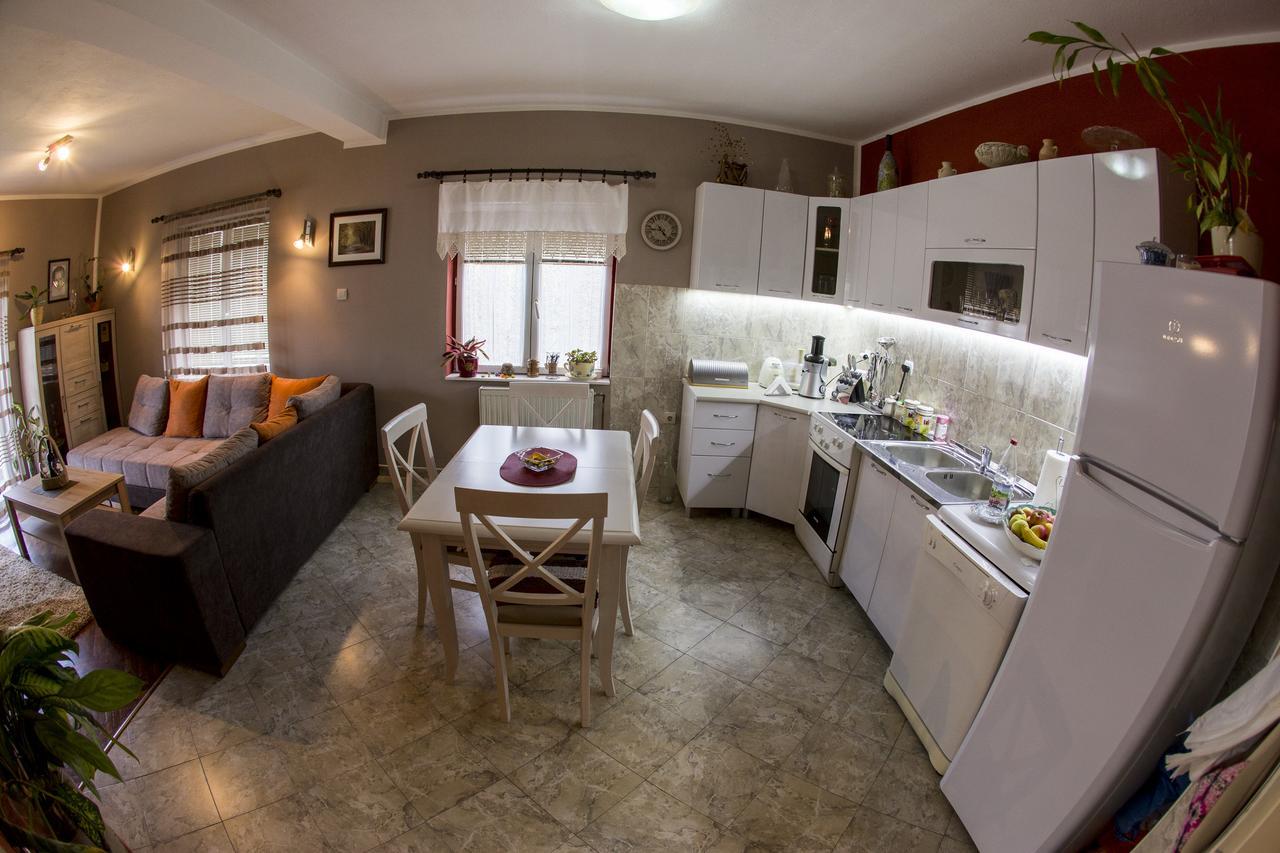 Lux Fabris Apartman Kotor